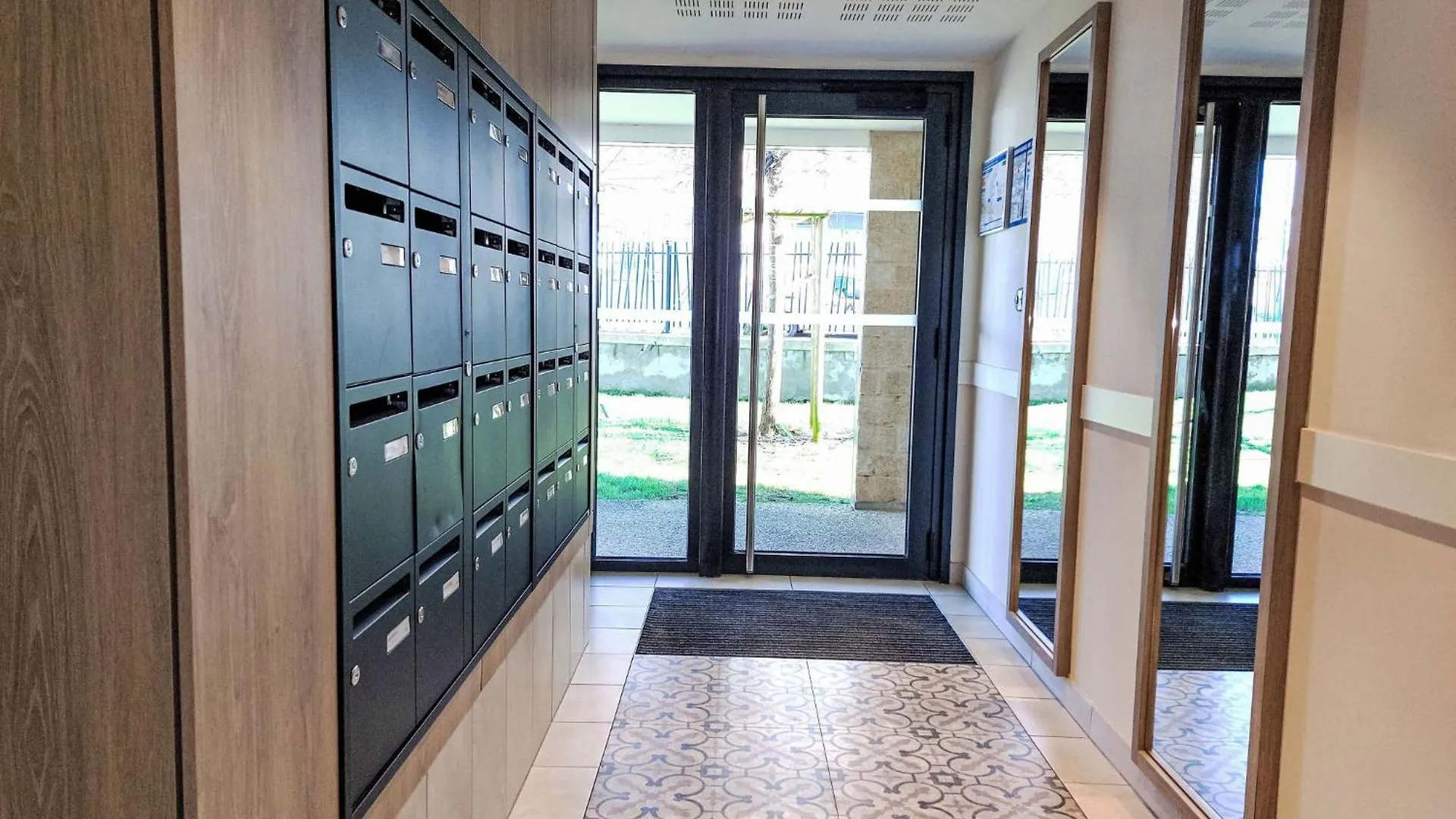 Apartment Grand Balcon- Piscine Et Proche Du Port By Interhome Arzon