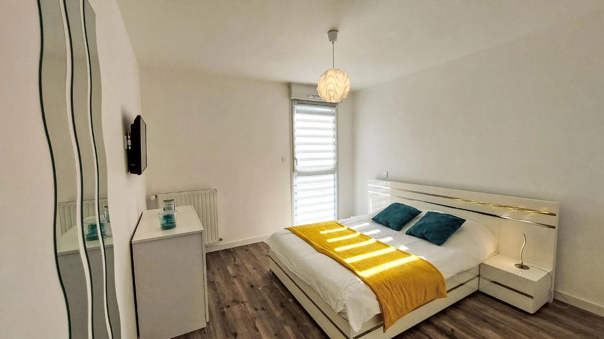 Apartment Grand Balcon- Piscine Et Proche Du Port By Interhome Arzon