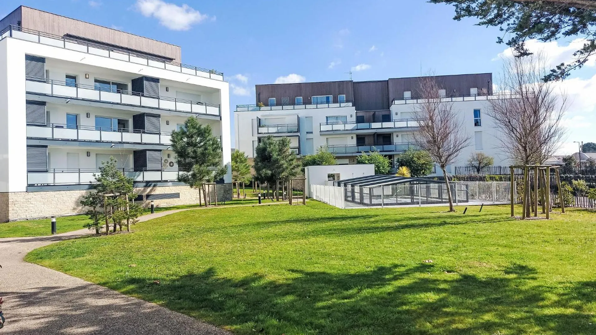 Apartment Grand Balcon- Piscine Et Proche Du Port By Interhome Arzon